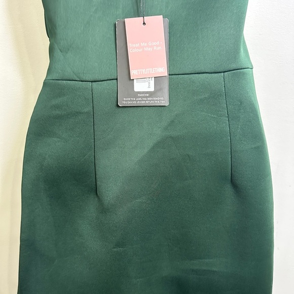 🪷 New! Pretty little thing Emerald  Green Scuba Bandeau Drape Skirt Midi Dress ❌ - Picture 8 of 13